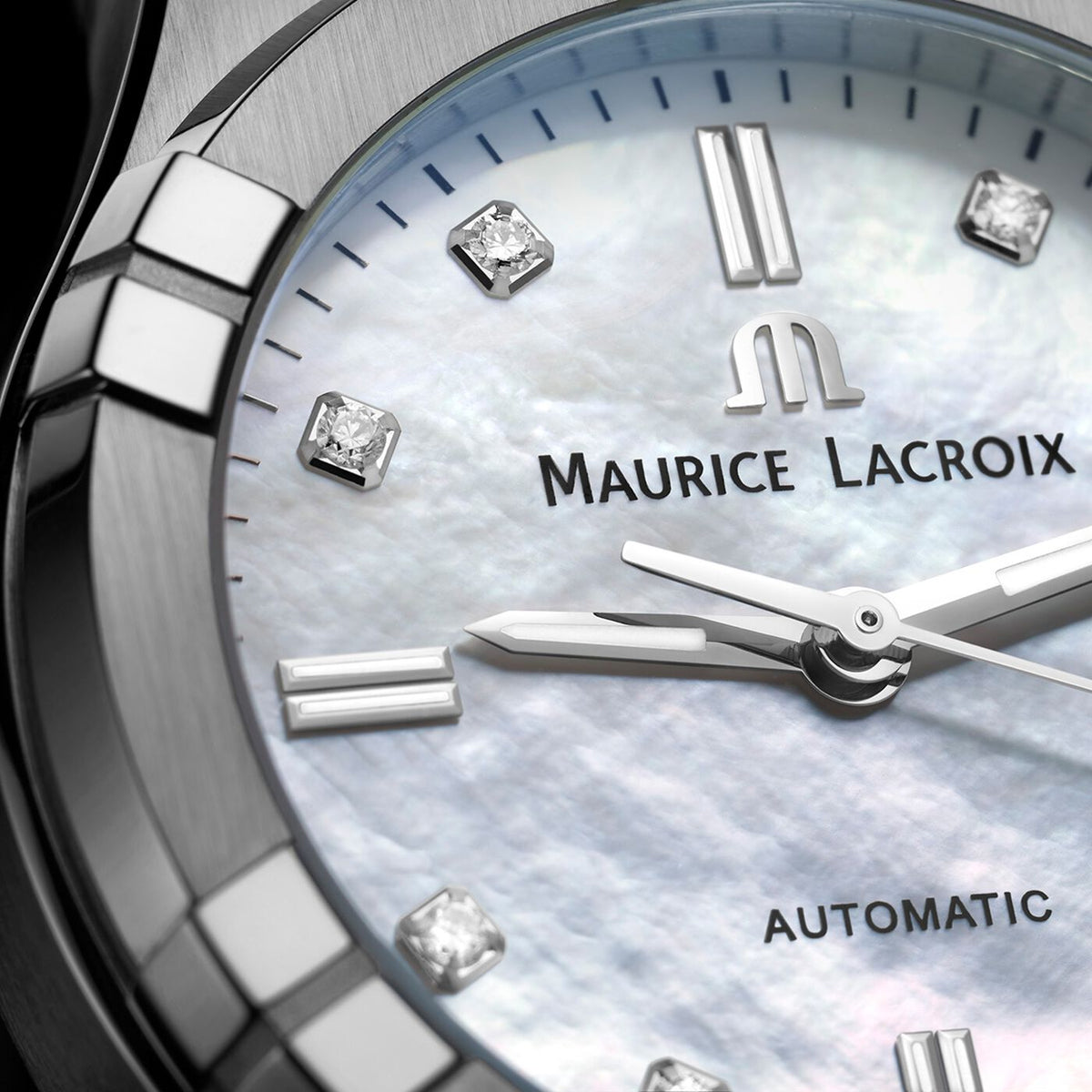 Maurice Lacroix Aikon Automatic Date 35mm AI6006-SS002-170-1