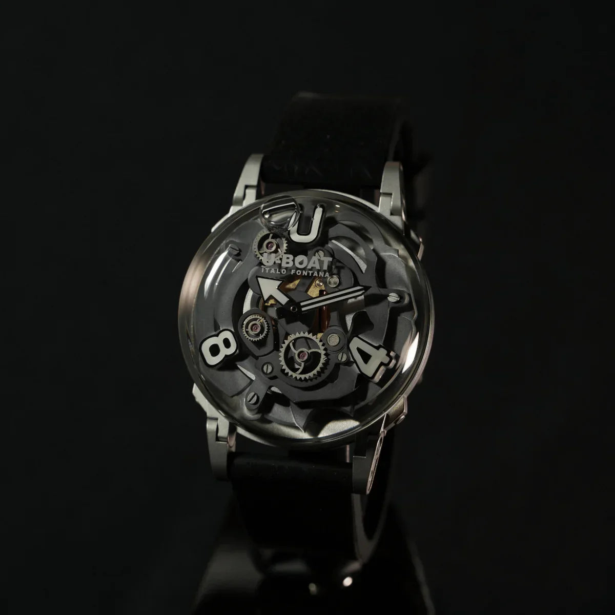 U-Boat U-65 Oil Inside, Rules Outside – l’orologio ipercurvo che rompe gli schemi