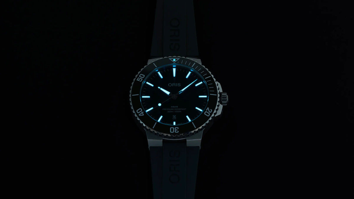 Oris Aquis Date 43.5mm Green 01 733 7789 4157-07 4 23 37FC 