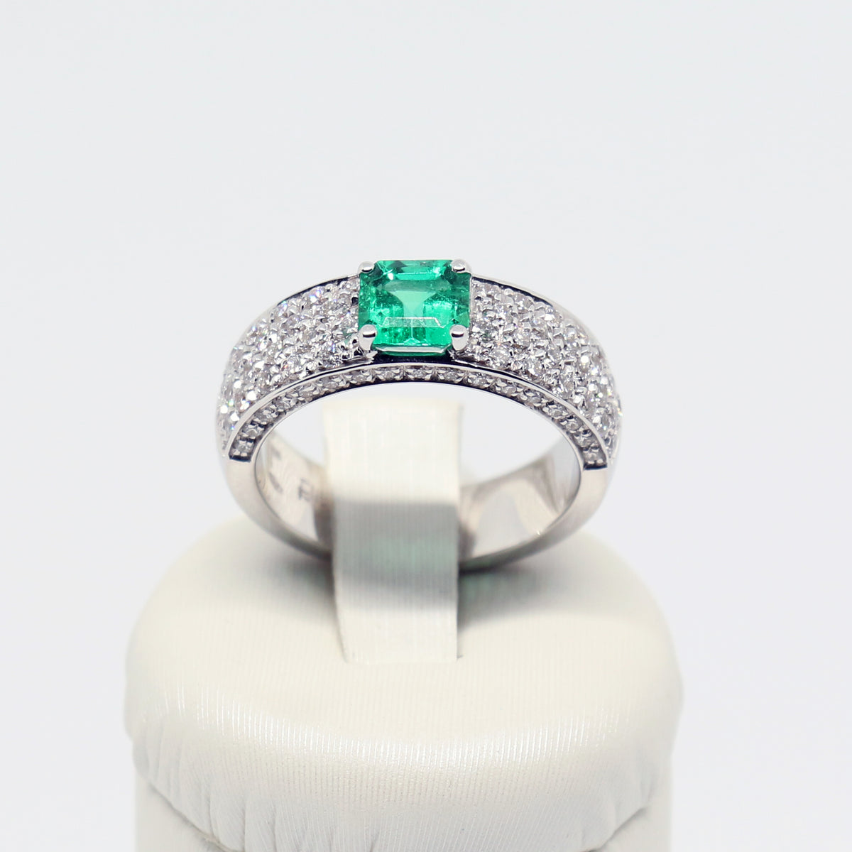 Anello oro Diamanti e Smeraldo Elite Gioielli 10821B