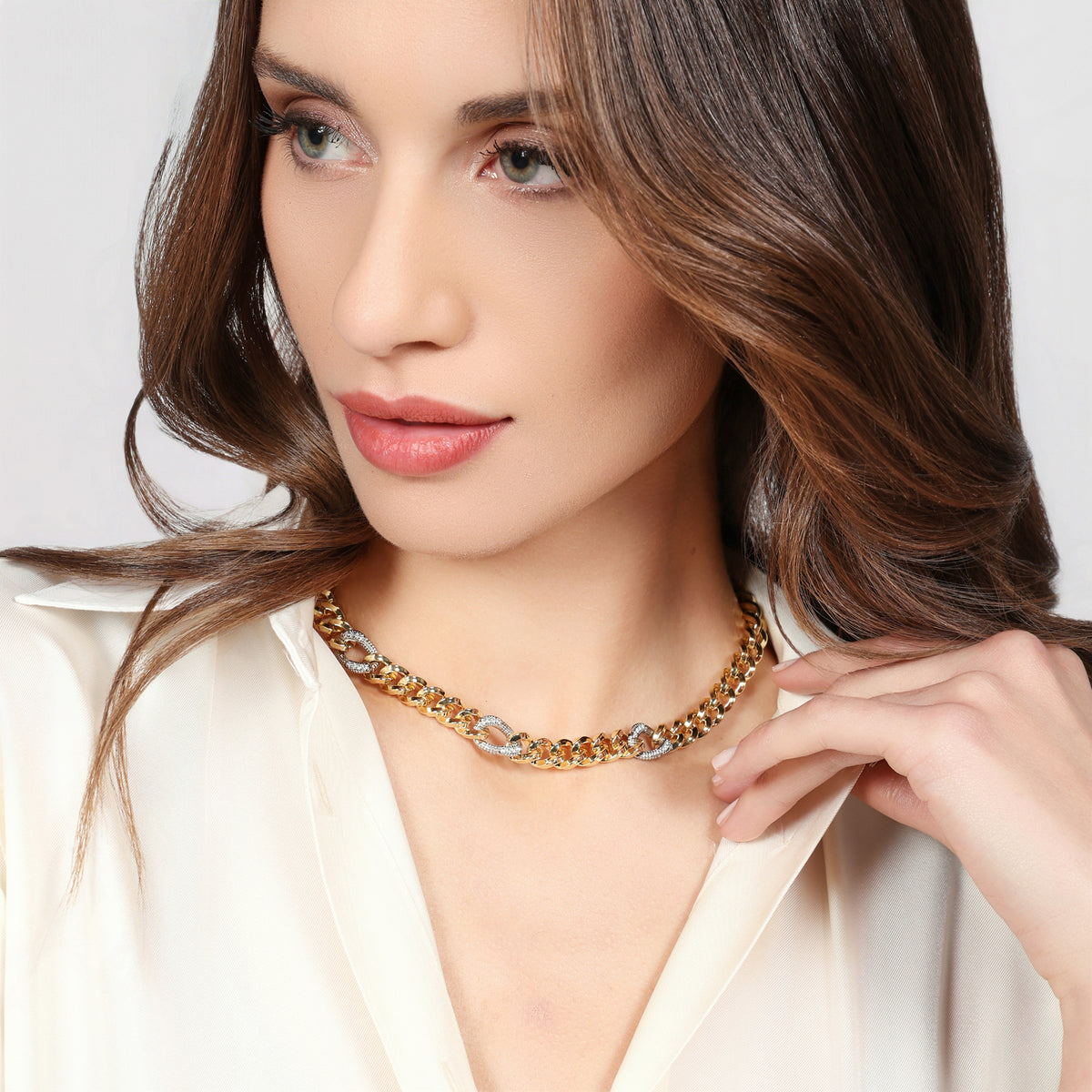 Unoaerre 2806 two-tone curb and zircon necklace 