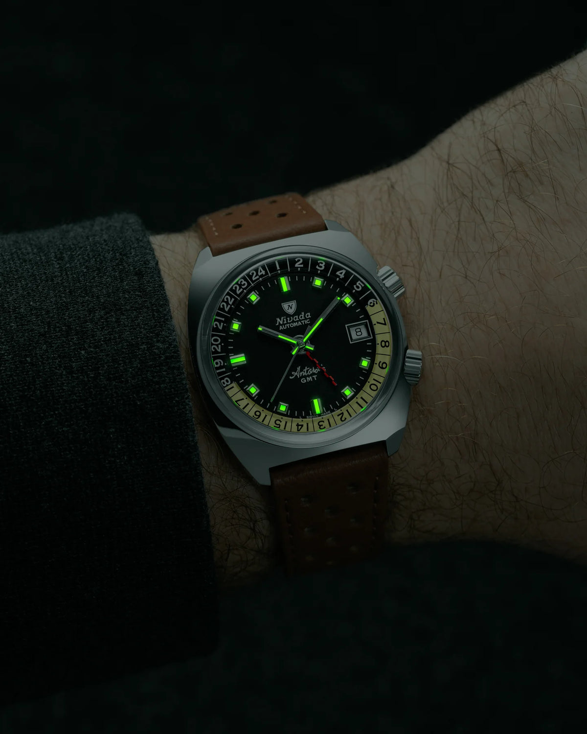 Nivada Grenchen Antarctic GMT 32043A23