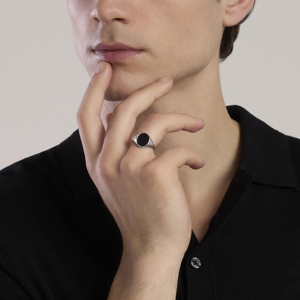 Anillo ovalado de plata y ónice Mabina Gioielli 523499