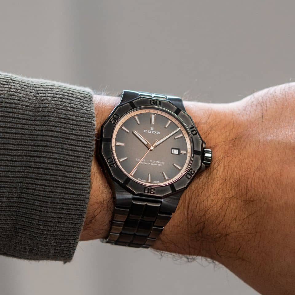 Edox Delfin The Original 43mm 53021-37GNM-NDR