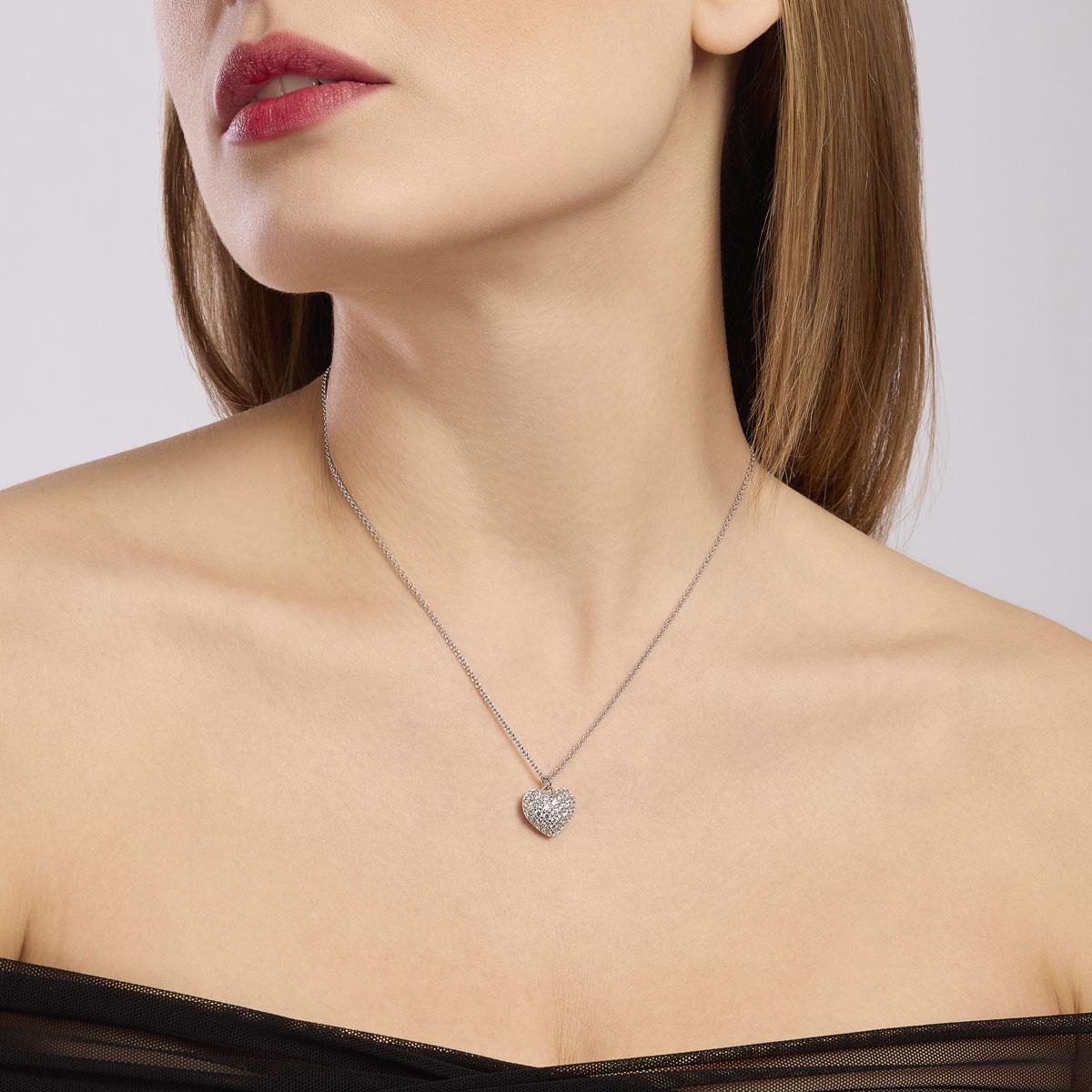 Mabina Heart and Zircon Necklace in Silver 553709