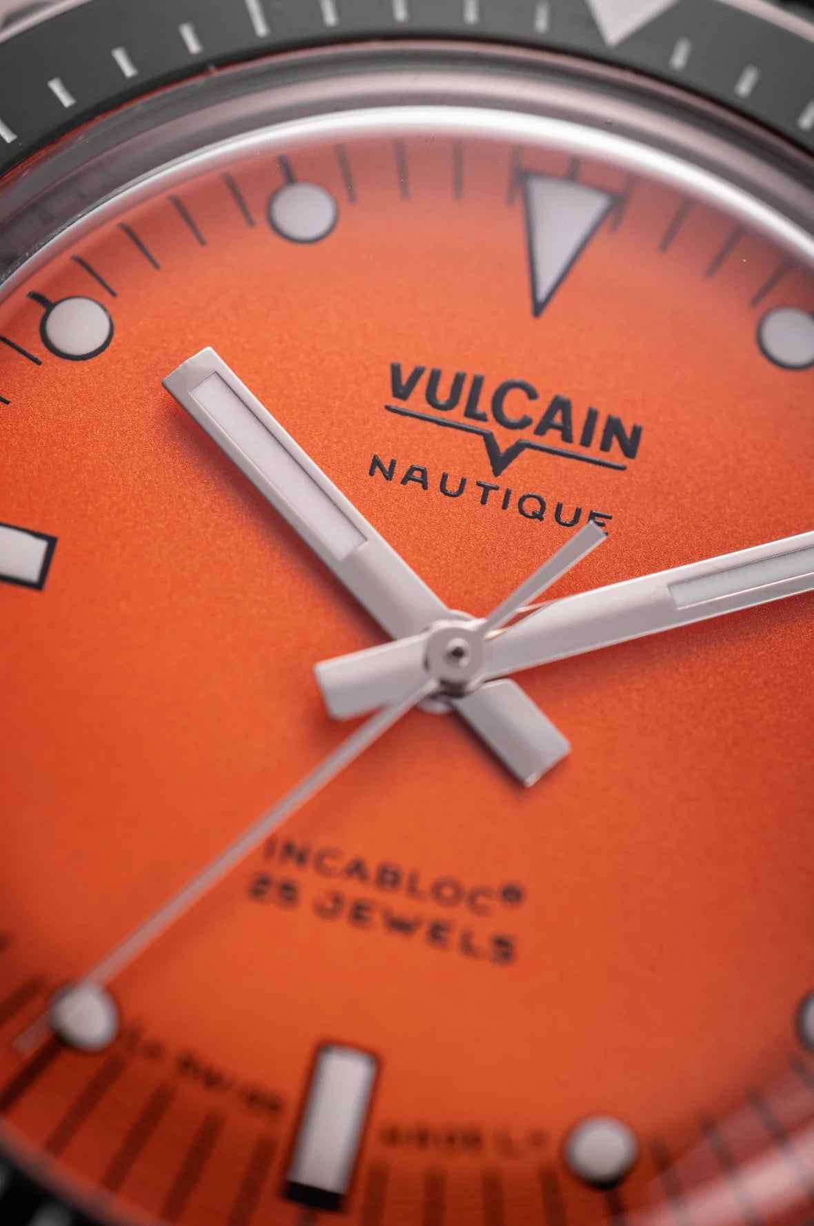 Vulcain Nautique Skindiver Orange Automatic 38mm 660170A67.BHM286