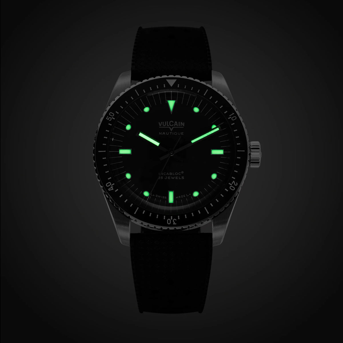 Vulcain Nautique Skindiver Black Automatic 38mm 660170B07.BAC201