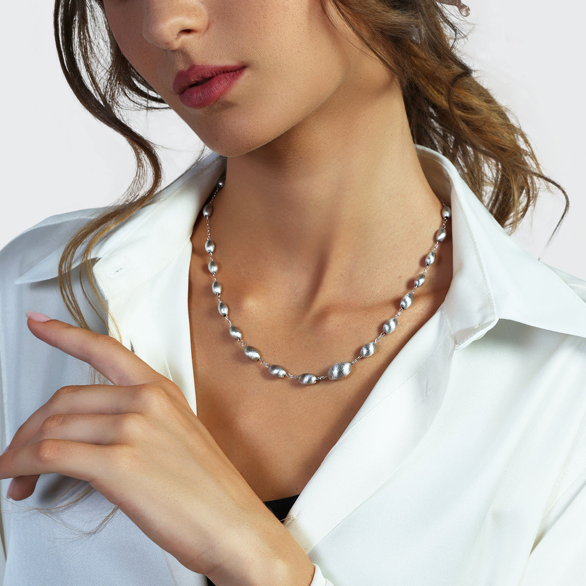 Unoaerre 6661 satin silver necklace 