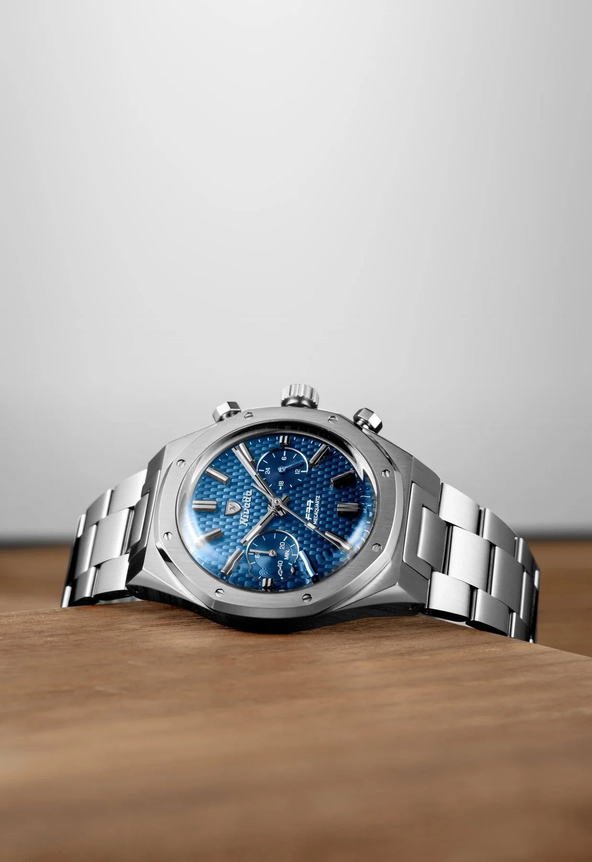 Nivada Grenchen F77 Chrono Mecaquartz Blue 68000Q77