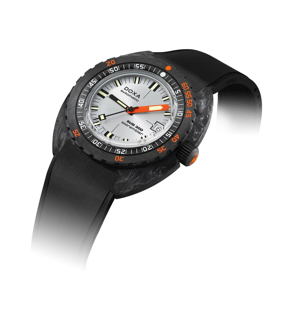 Doxa Sub 300 Carbon Searambler 822.70.021.20