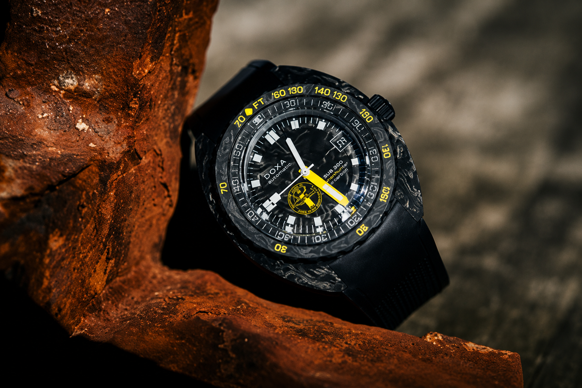 Doxa Sub 300 Carbon Aqua Lung US Dvers 822.70.101AQL.20