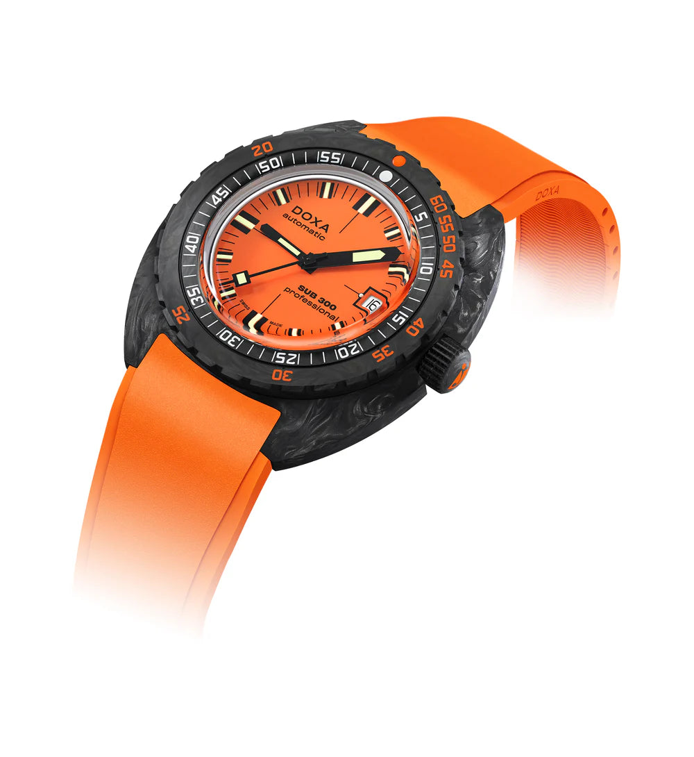 Doxa Sub 300 Carbon Professional 822.70.351.21