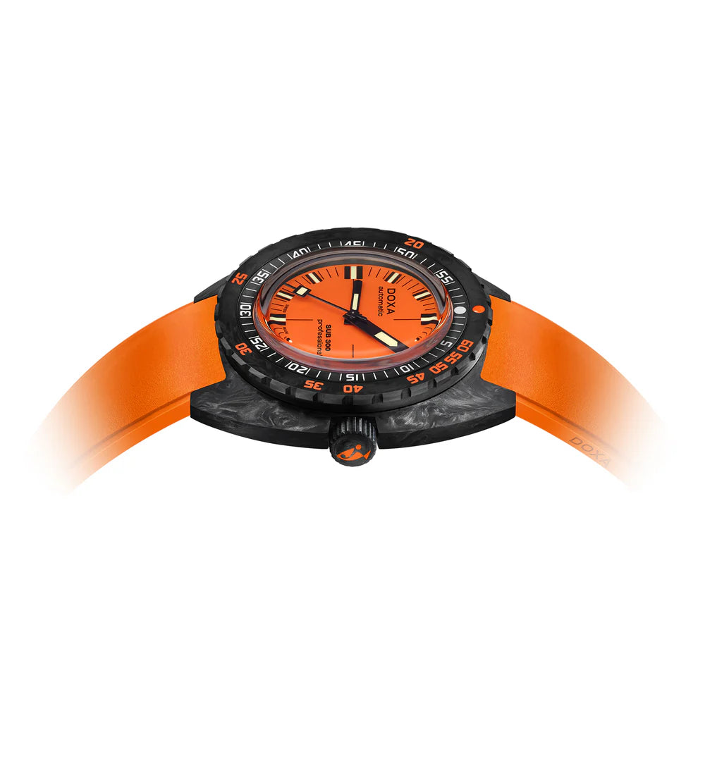 Doxa Sub 300 Carbon Professional 822.70.351.21