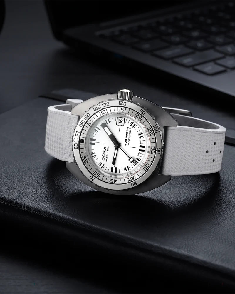Doxa Sub 300 Ti5 Whitepearl 823.50.011.23