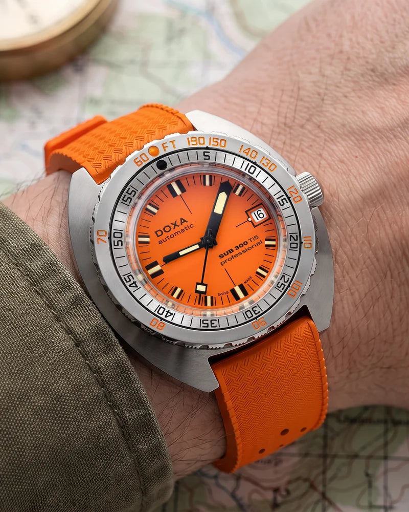 Doxa Sub 300 Ti5 Professional 823.50.351.21