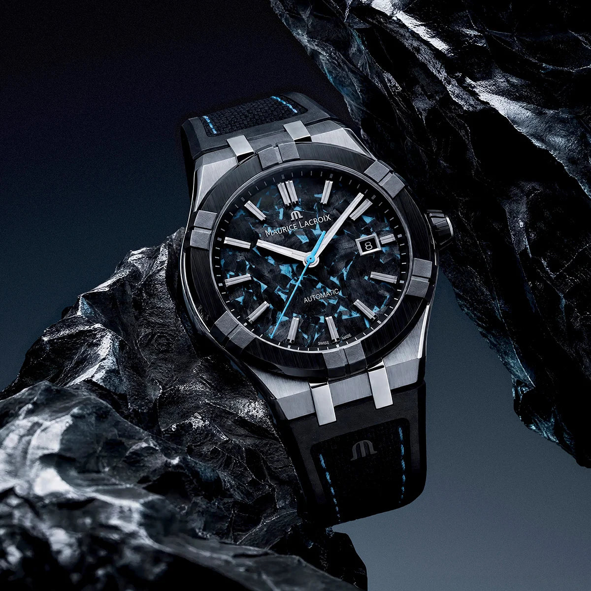 Maurice Lacroix Aikon-ic Frozen Carbon AC6008-SSL20-430-2