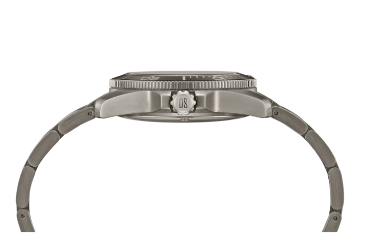 Certina DS Action Diver 38mm Powermatic 80 Titanium C032.807.44.081.00