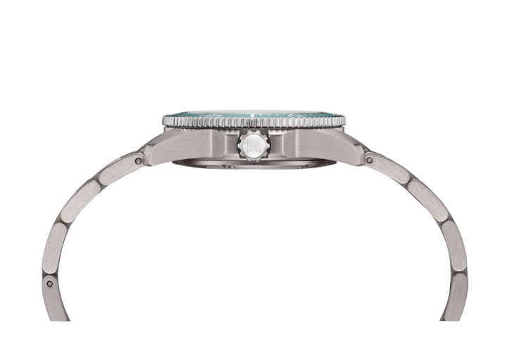 Certina DS Action 34.5mm Titanium C048.210.44.131.00