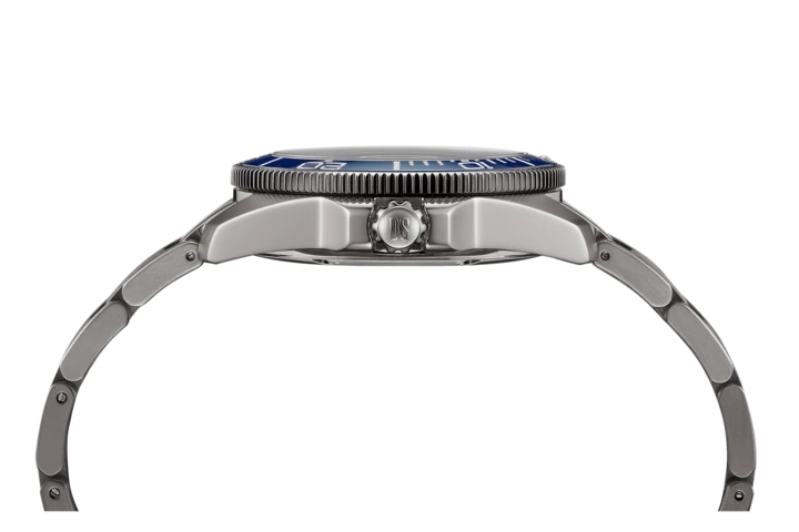 Certina DS Action Diver 40.50mm Powermatic 80 Titanium C048.407.44.041.00
