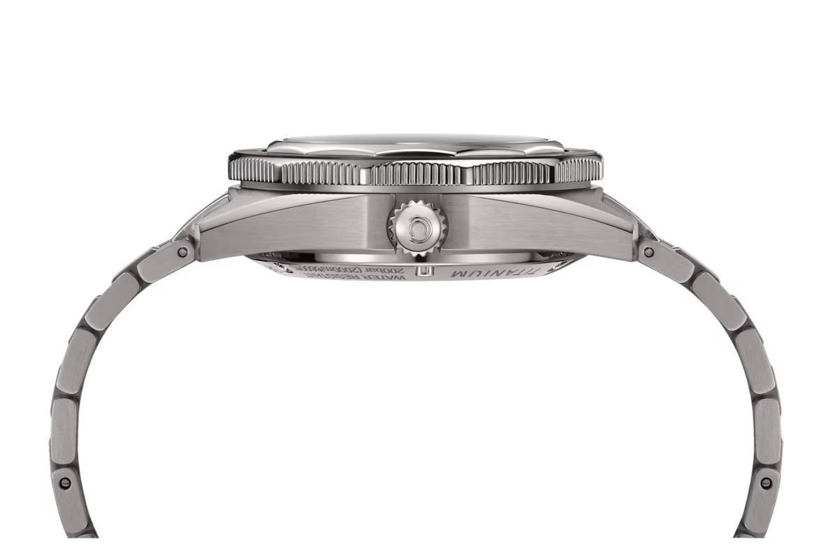 Certina DS Super PH2000M 43mm C050.607.44.051.02