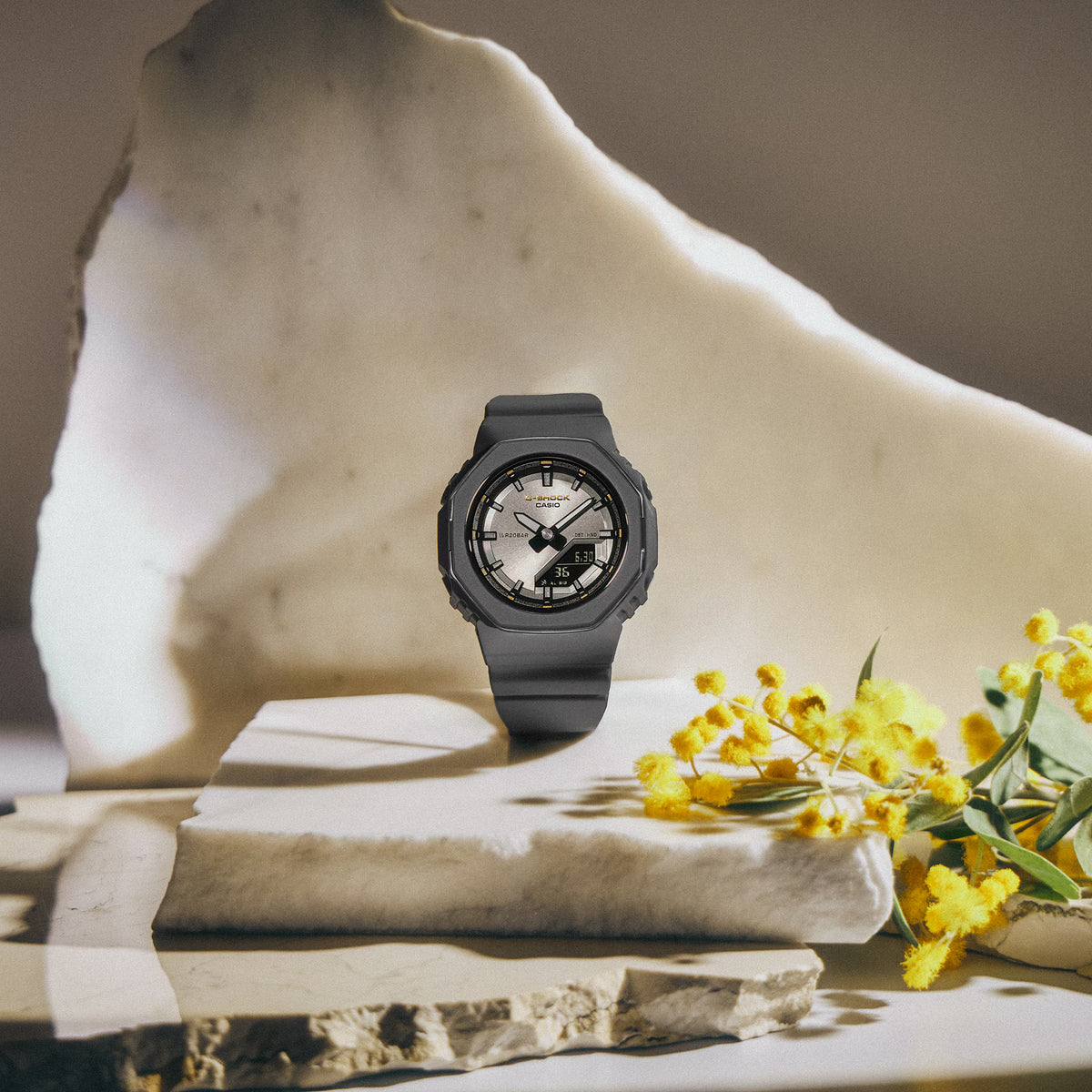 Casio G-Shock Classic GMA-P2126W-8AER
