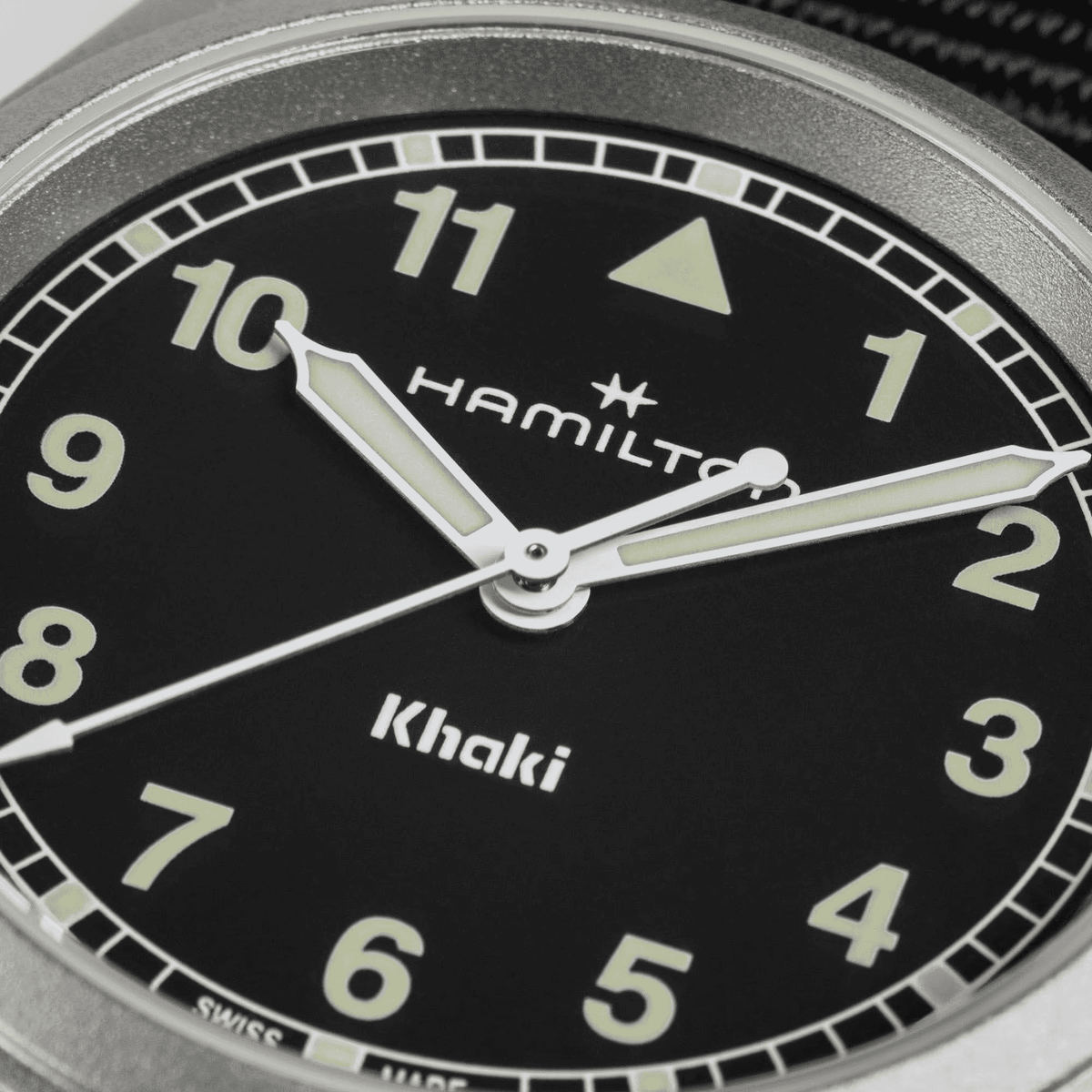 Hamilton Khaki Feldquarz 33 mm H69301430