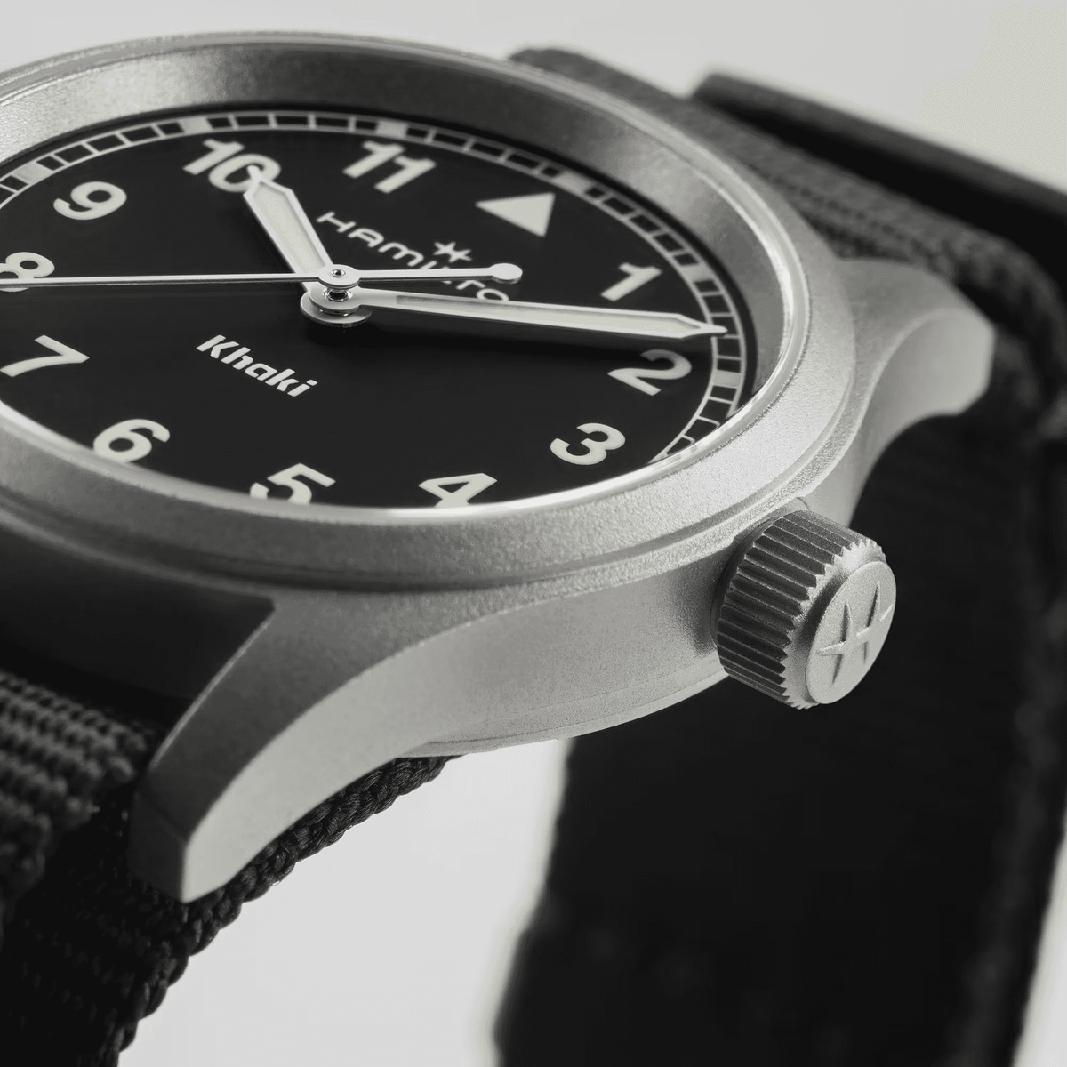 Hamilton Khaki Feldquarz 33 mm H69301430