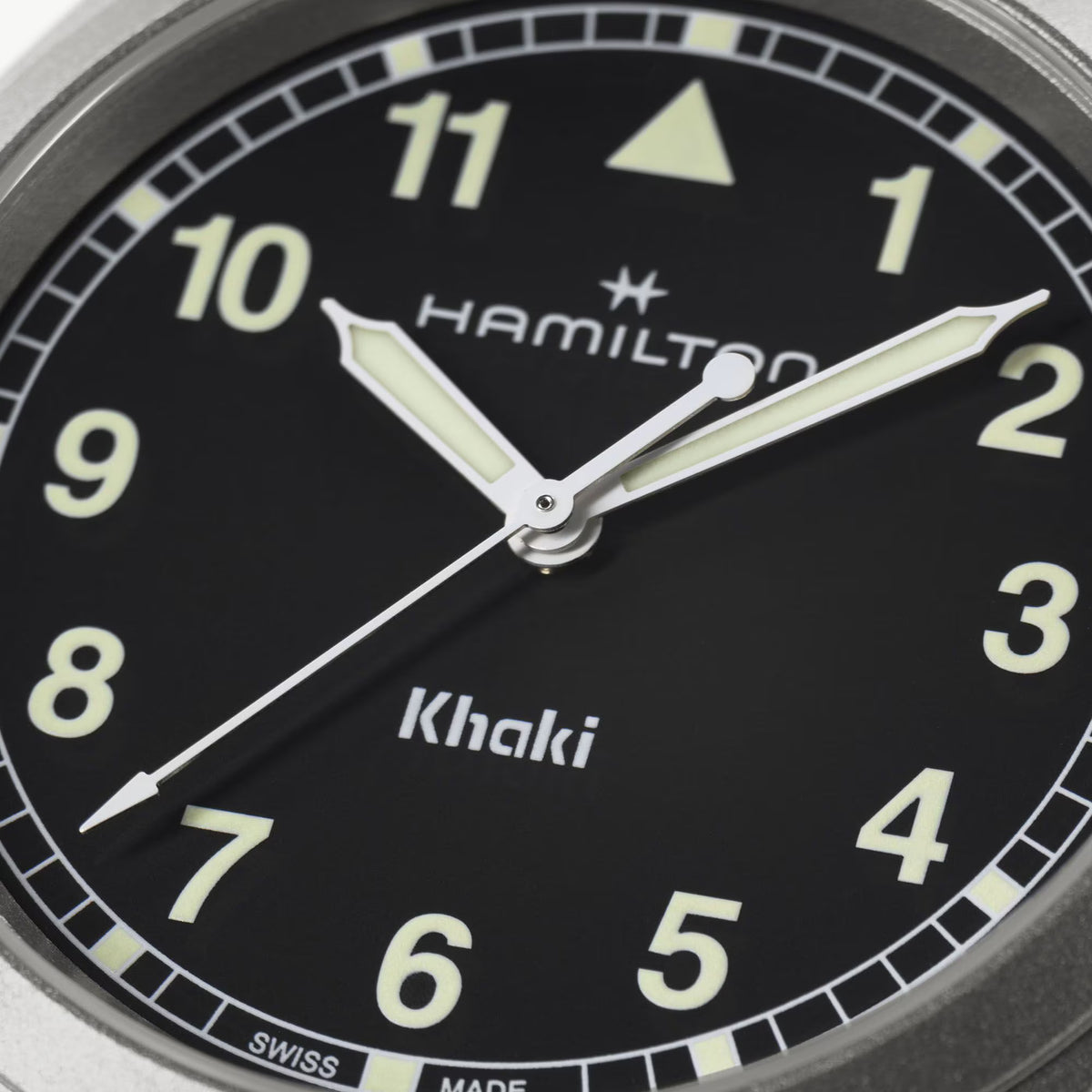 Hamilton Khaki Field Quartz 38 mm H69401130