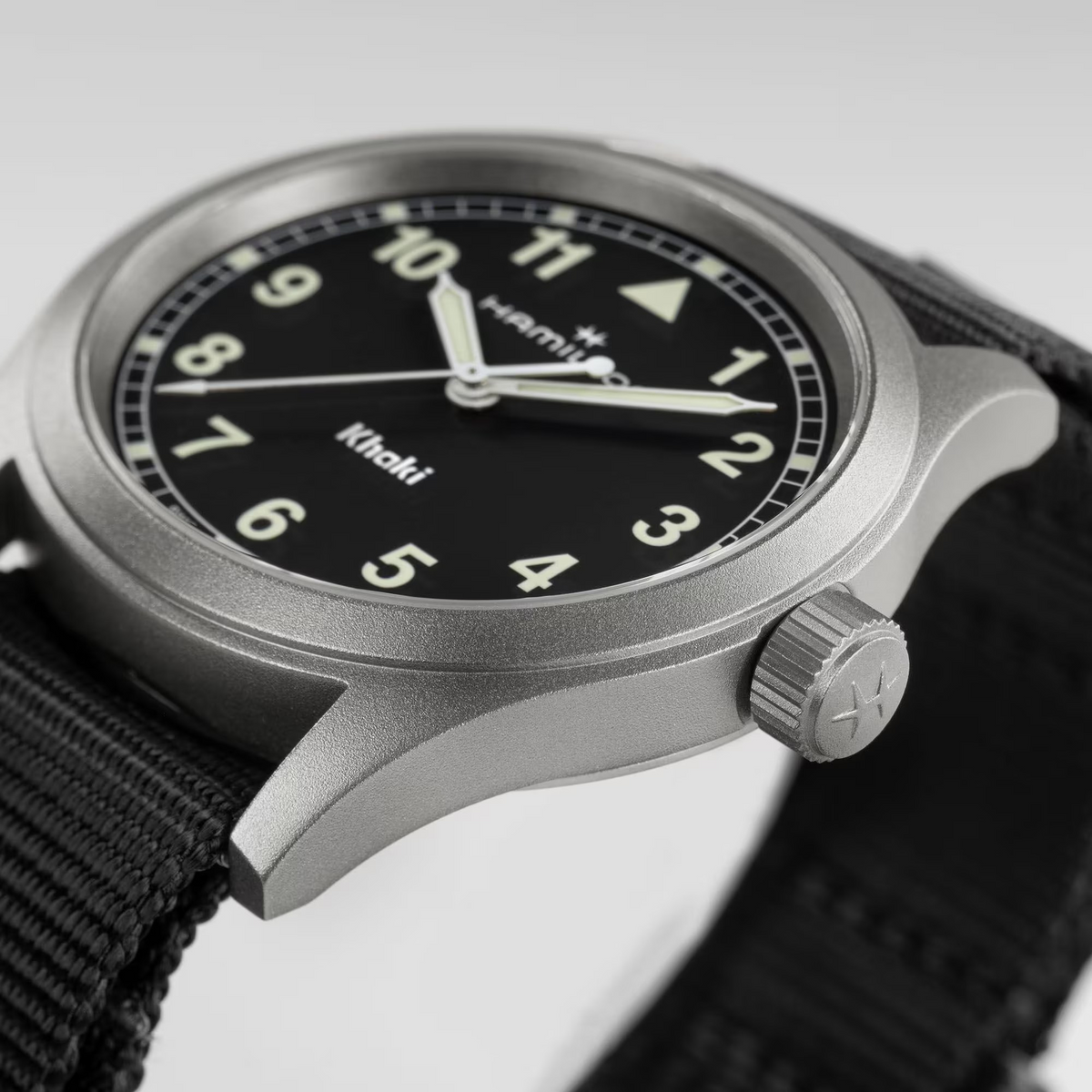 Hamilton Khaki Feldquarz 38 mm H69401430